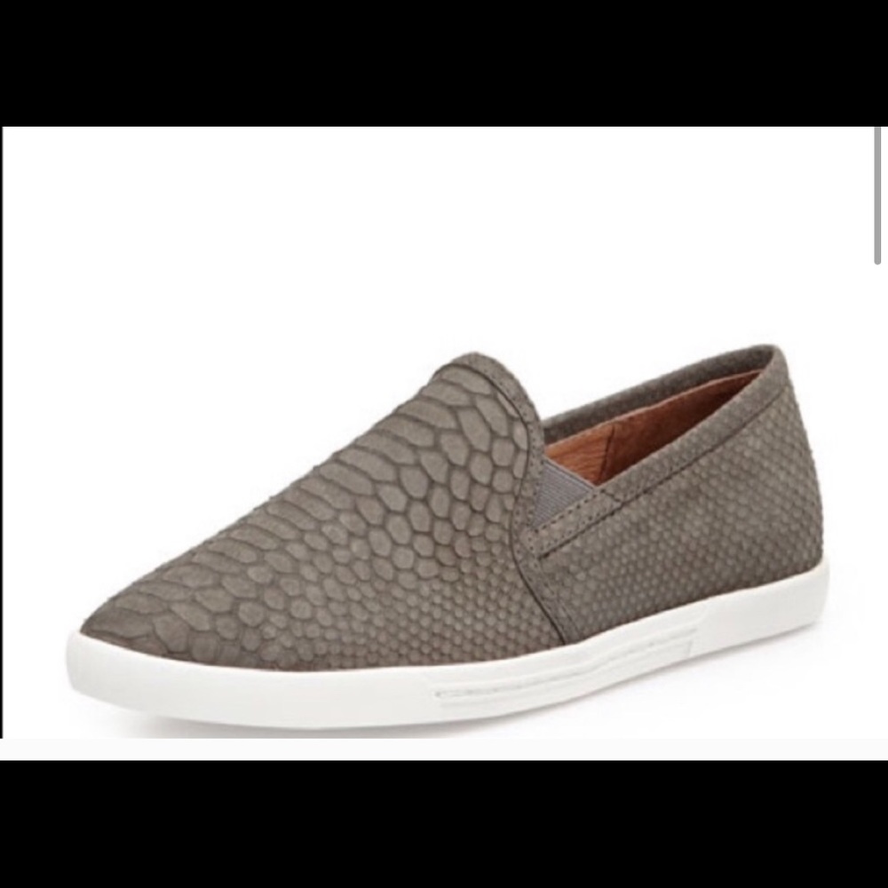 Joie kidmore sneaker / shoe